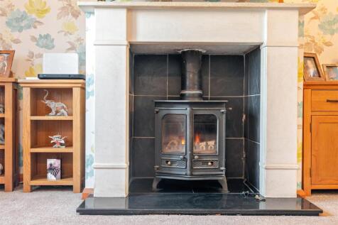 77 High Street, Astcote