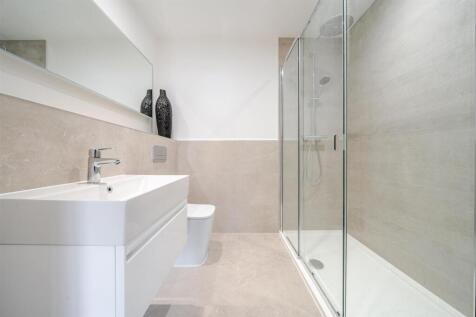 8 Towcester Road, Silverstone