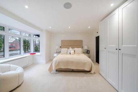 8 Towcester Road, Silverstone