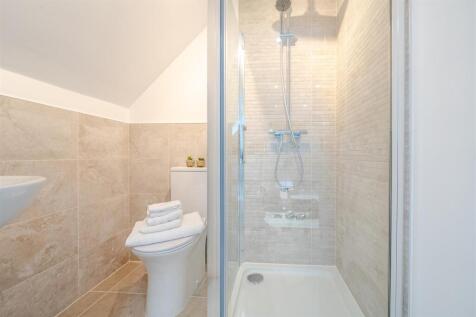 8 Towcester Road, Silverstone