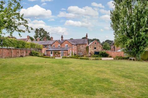 Hillway, High Street, Culworth