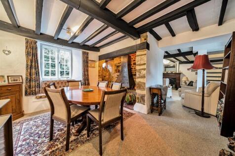42 High Street, Blisworth