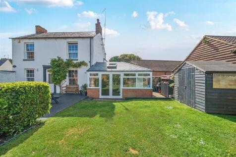 Rose Cottage, Browns Yard, Towcester (11).jpg