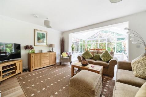 12, Herbert Gardens Towcester