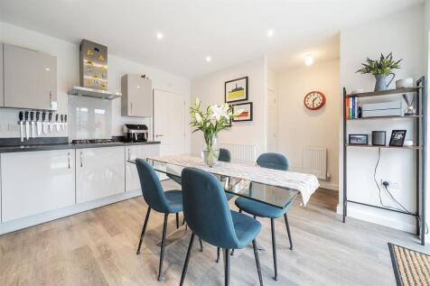 114 Redcar Road, Towcester