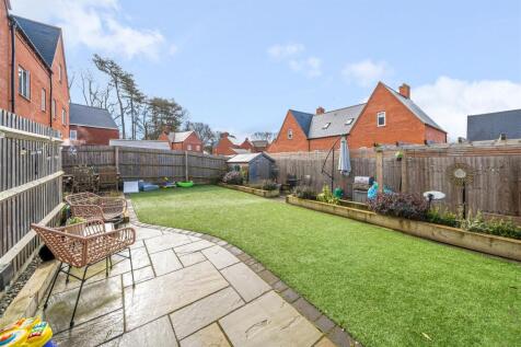 4 Sedgefield Drive, Towcester