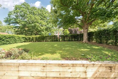 16 Earls Farm Way, Towcester (15).JPG
