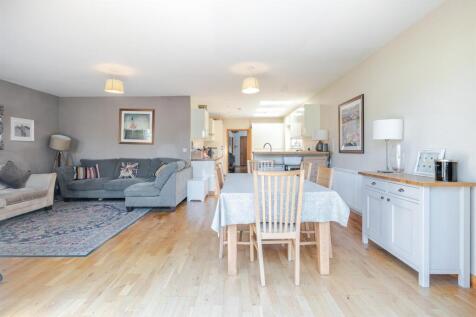 Rose Holme Cottage, 35 High Street, Paulerspury (1