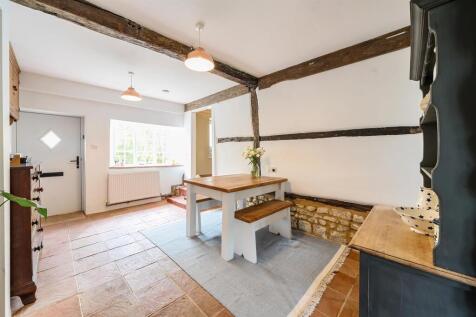 Pear Tree Cottage, 12 Blakesley Hill Greens Norton