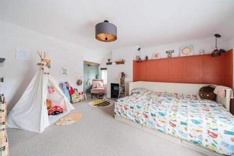 Pear Tree Cottage, 12 Blakesley Hill Greens Norton
