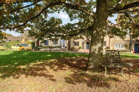 4 The Green, Lois Weeden NEW (7).jpg