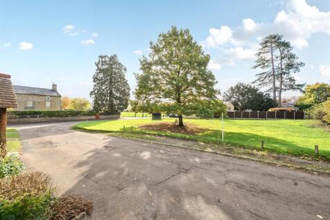 4 The Green, Lois Weeden NEW (8).jpg