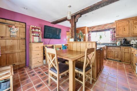 Rectory Cottage, 21 Hartwell Road, Aston (24).jpg