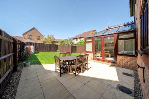44 Docklewell Close, Towcester (43).JPG