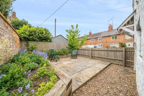 The White Cottage, 21 Wappenham Road, Abthorpe
