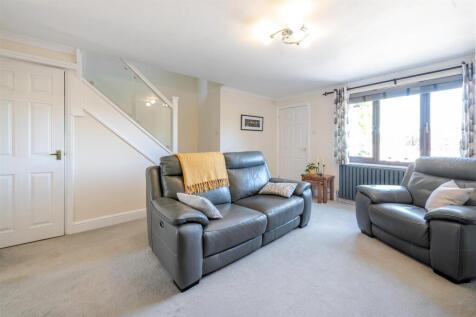 Duncton House, Bugbrooke Road, Gayton