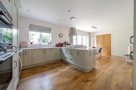 2 Sharpe Street, Towcester