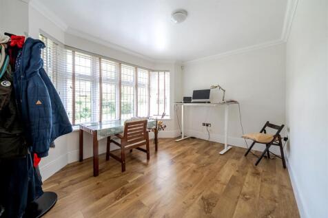2 Sharpe Street, Towcester