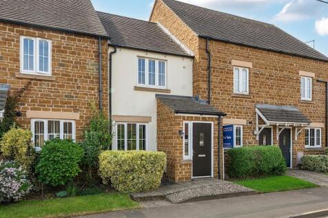 10 Northampton Road, Litchborough (2) cr.JPG
