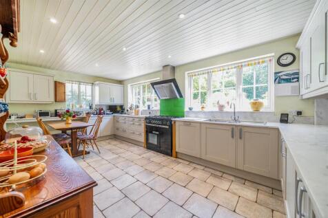 1 Showsley Road, Showsley