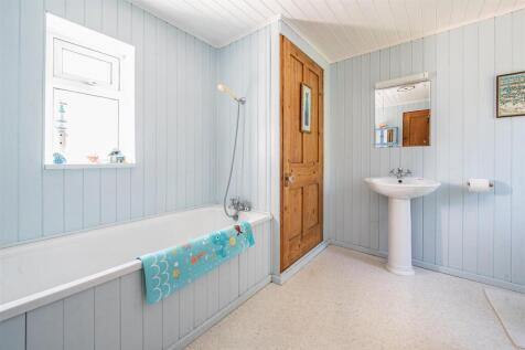 1 Showsley Road, Showsley