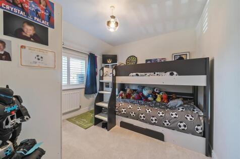 2 Tollgate Close, Towcester (35).jpg