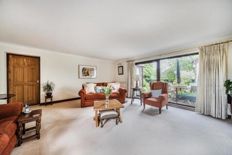 Apple Dene, 27 Careys Road, Pury End (15).jpg