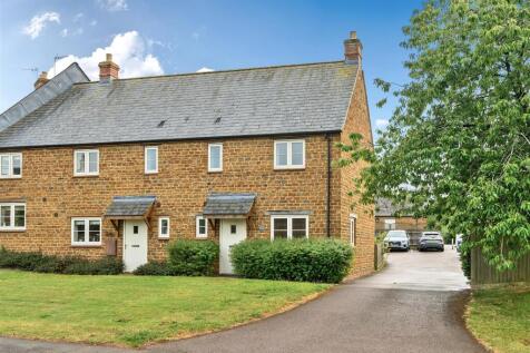 Gildene Cottage, 1 Canons Ashby Road, Moreton Pink