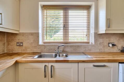 Gildene Cottage, 1 Canons Ashby Road, Moreton Pink