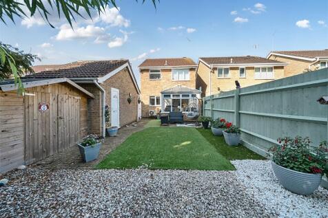 64 Clare Crescent, Towcester