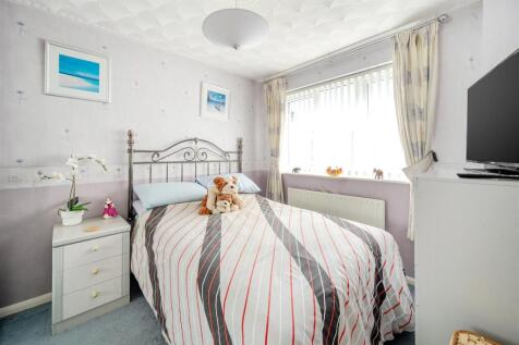 64 Clare Crescent, Towcester