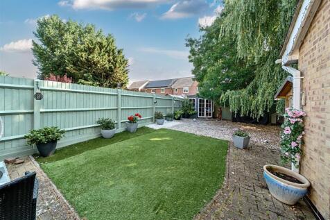 64 Clare Crescent, Towcester