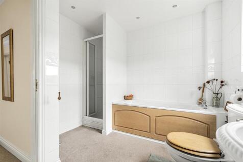 12 Senna Drive, Towcester (40).JPG