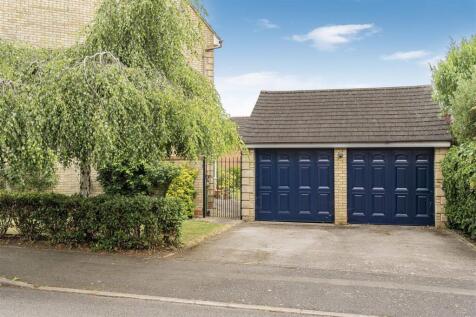 12 Senna Drive, Towcester (25).JPG