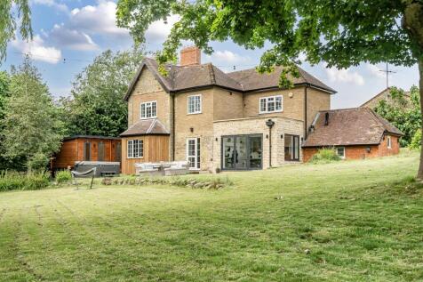 White Rose Farmhouse, Potterpury Lodge, Potterspur