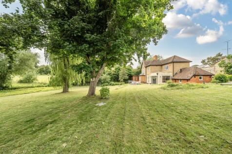 White Rose Farmhouse, Potterpury Lodge, Potterspur