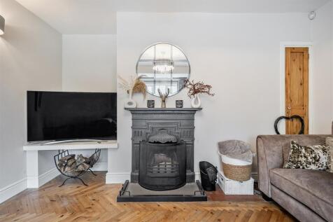 White Rose Farmhouse, Potterpury Lodge, Potterspur