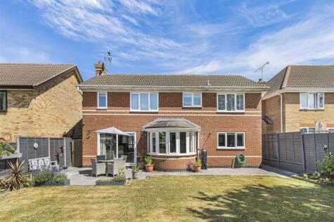 19 Brook Lane