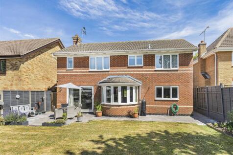 19 Brook Lane