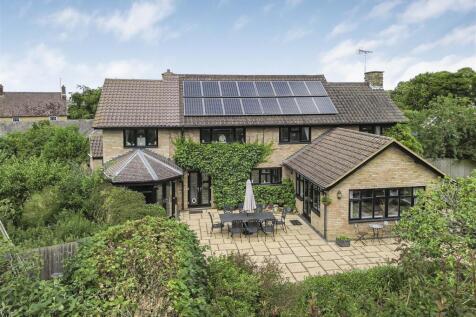 Langleys, 6 Deans Row, Gayton