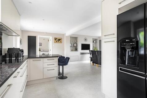 Langleys, 6 Deans Row, Gayton