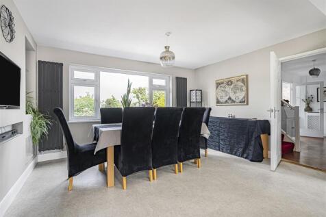 Langleys, 6 Deans Row, Gayton