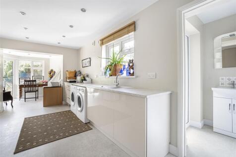 Langleys, 6 Deans Row, Gayton
