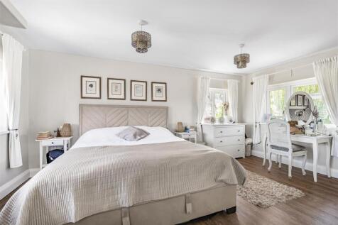 Langleys, 6 Deans Row, Gayton