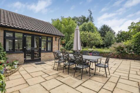 Langleys, 6 Deans Row, Gayton