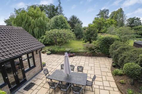 Langleys, 6 Deans Row, Gayton