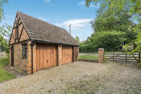 Vale Cottage, 4 Butchers Lane, Pattishall (22).JPG