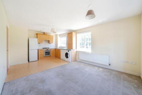 69 Reffield Close