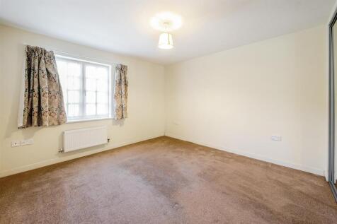 69 Reffield Close