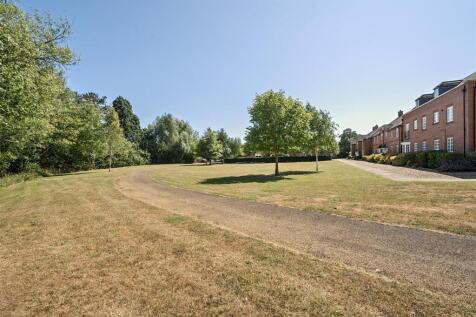 69 Reffield Close